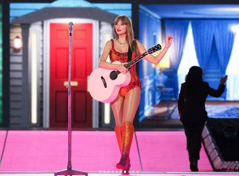 Truth Behind The Claim That Taylor Swift Endorsed Kamala Harris - @taylorswift / Instagram